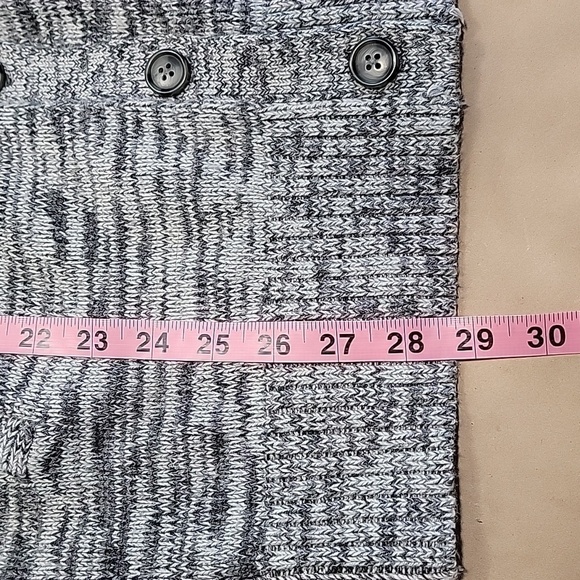 Gap Size M Gray White Black Marled Button Front Cardigan Sweater with Pockets - Picture 10 of 13